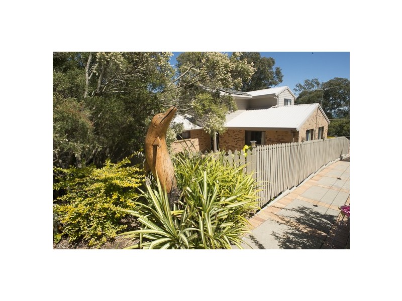 81 Coondooroopa Avenue, Macleay Island QLD 4184