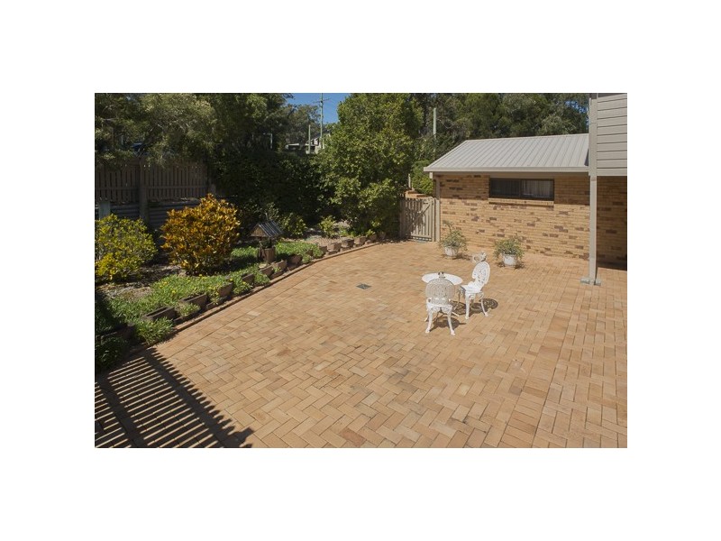 81 Coondooroopa Avenue, Macleay Island QLD 4184