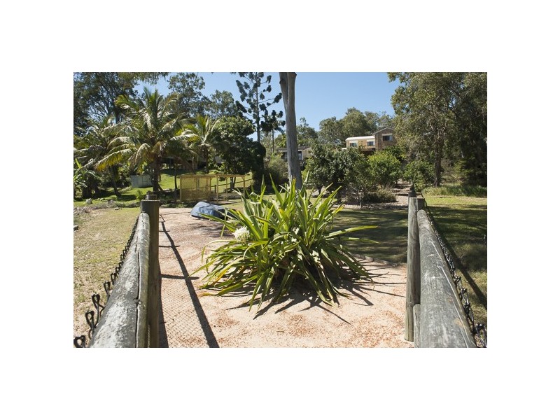 81 Coondooroopa Avenue, Macleay Island QLD 4184