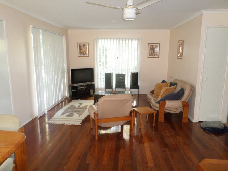 24 WANDA STREET, Macleay Island QLD 4184
