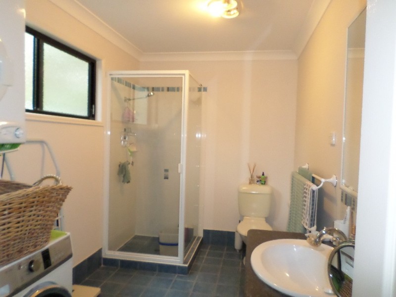 5 RAY STREET, Macleay Island QLD 4184