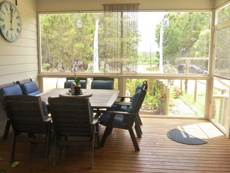 24 Little Cove Road, Russell Island QLD 4184