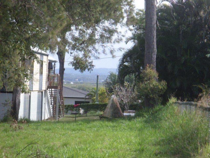 5 PRESIDENT TERRACE, Macleay Island QLD 4184