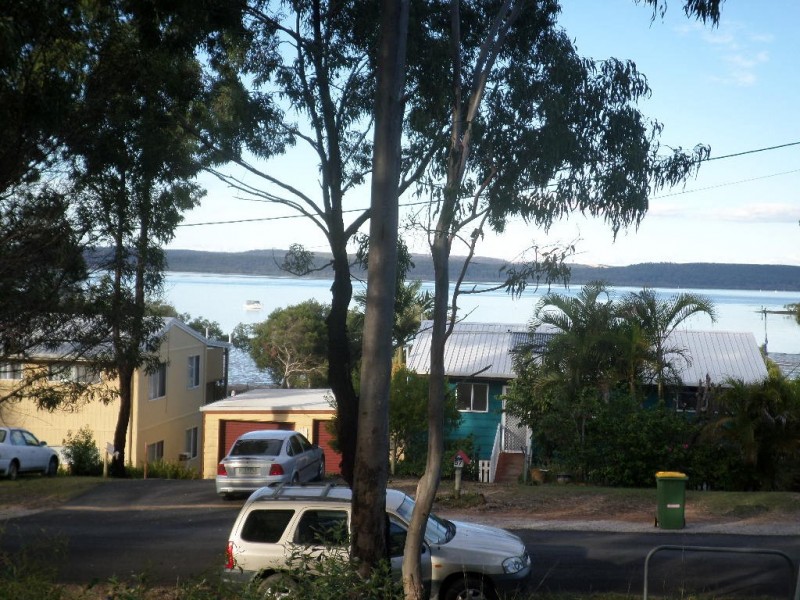44 BEELONG STREET, Macleay Island QLD 4184