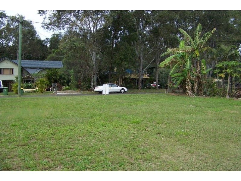 5 Thomas St, Macleay Island QLD 4184