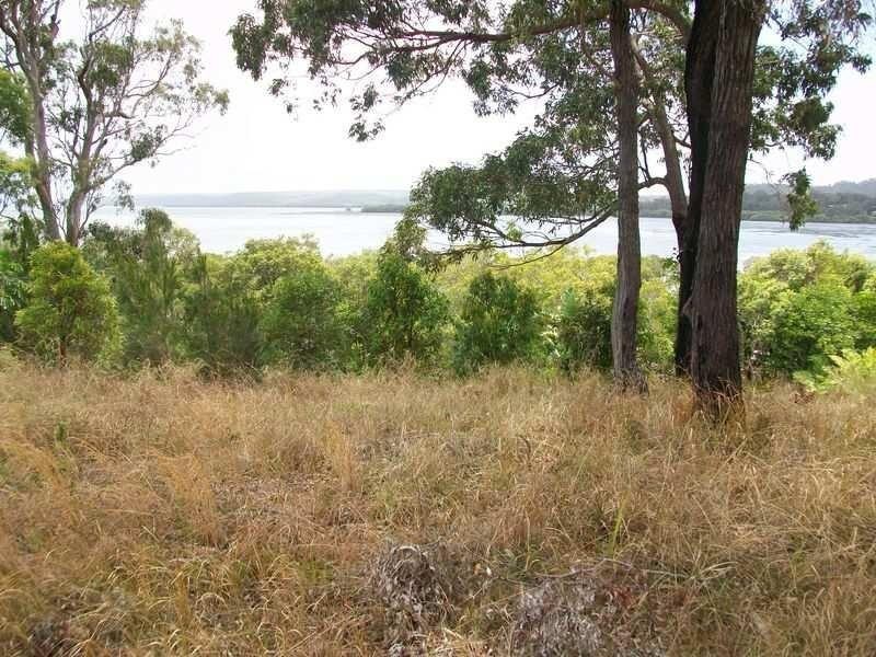 17 Bay Drive, Russell Island QLD 4184