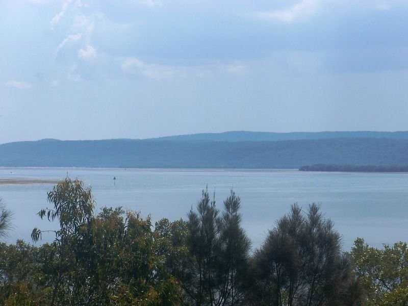 17 Bay Drive, Russell Island QLD 4184