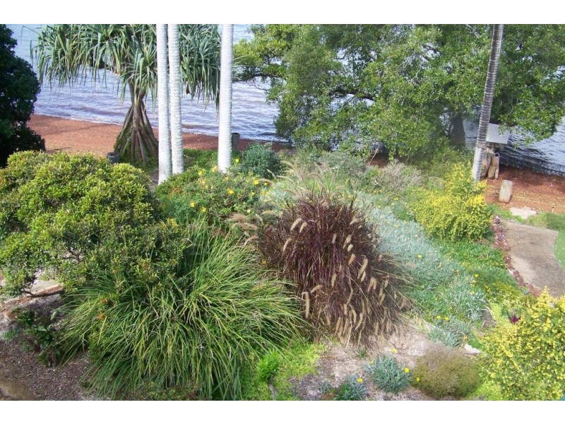 60-62 MELALEUCA DR, Lamb Island QLD 4184