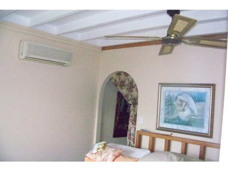 60-62 MELALEUCA DR, Lamb Island QLD 4184