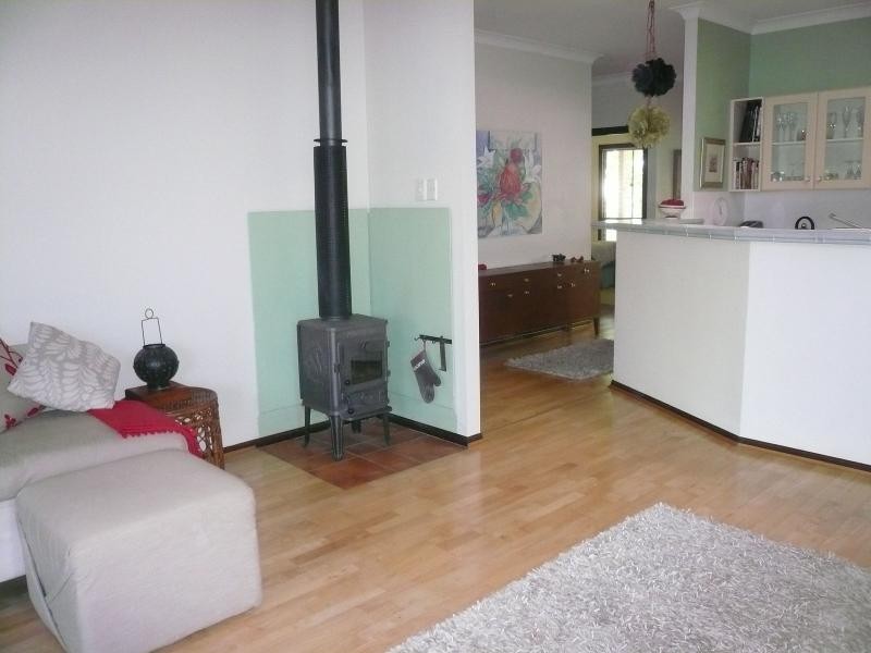 13 President Terrace, Macleay Island QLD 4184