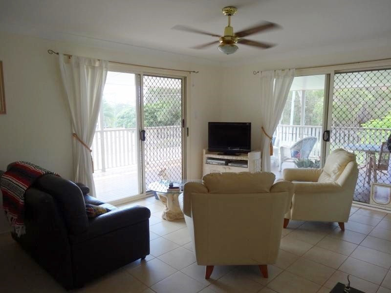 15 Douglas Street, Russell Island QLD 4184