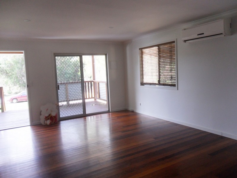 31 Ashton Street, Macleay Island QLD 4184