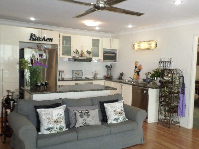 141 HIGH CENTRAL ROAD, Macleay Island QLD 4184