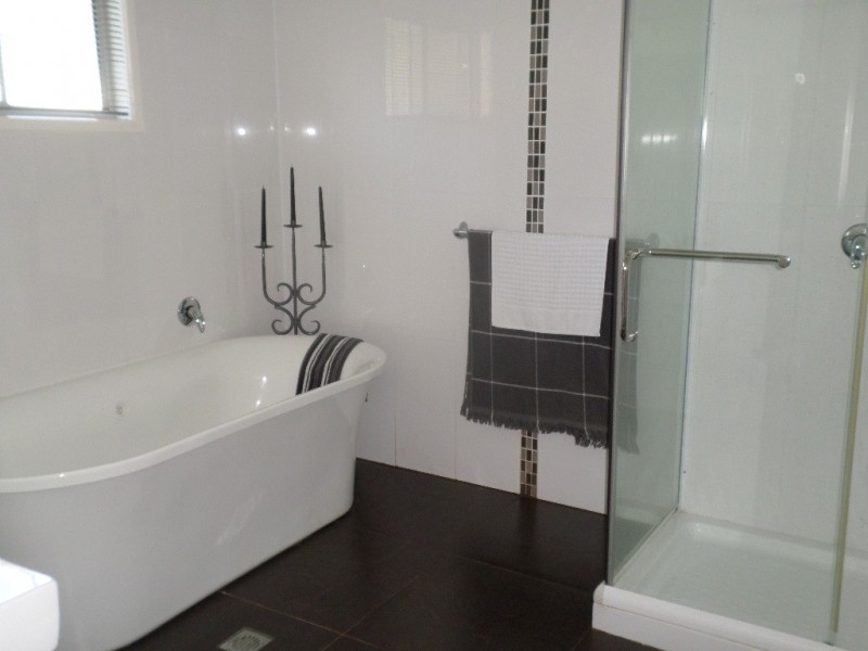 141 HIGH CENTRAL ROAD, Macleay Island QLD 4184