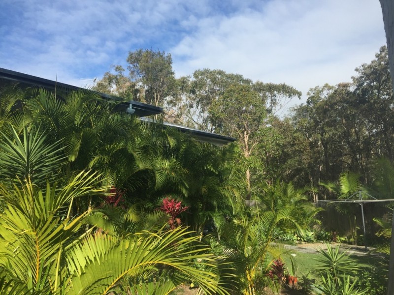 15 Rhodes St, Macleay Island QLD 4184