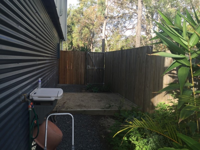 15 Rhodes St, Macleay Island QLD 4184