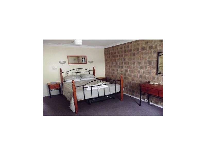 20 High Street, Russell Island QLD 4184
