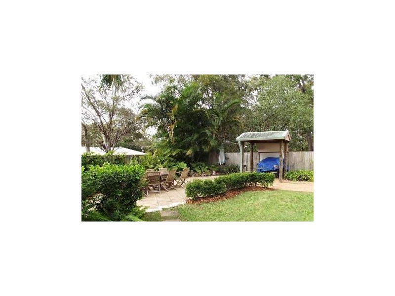 20 High Street, Russell Island QLD 4184