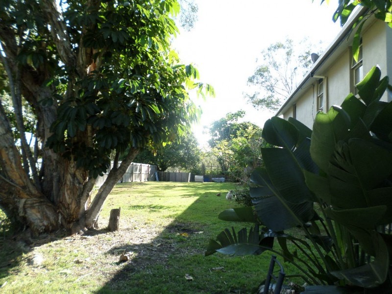 72 CHARLES TERRACE, Macleay Island QLD 4184