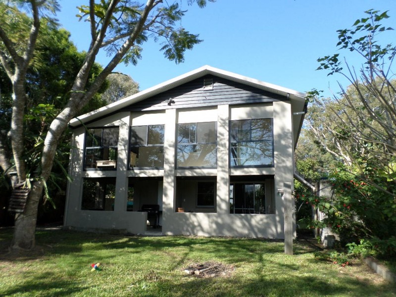 72 CHARLES TERRACE, Macleay Island QLD 4184