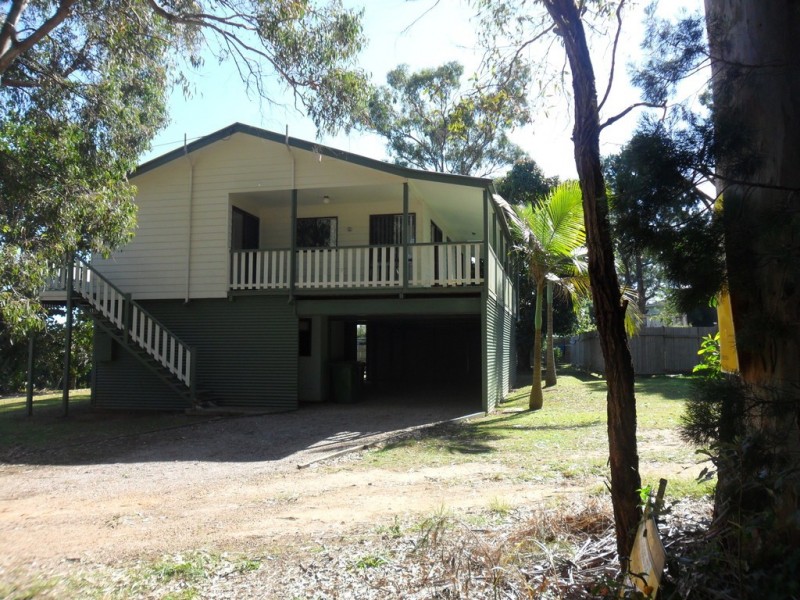 8 Pandora, Macleay Island QLD 4184