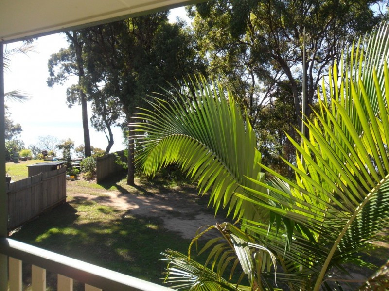 8 Pandora, Macleay Island QLD 4184