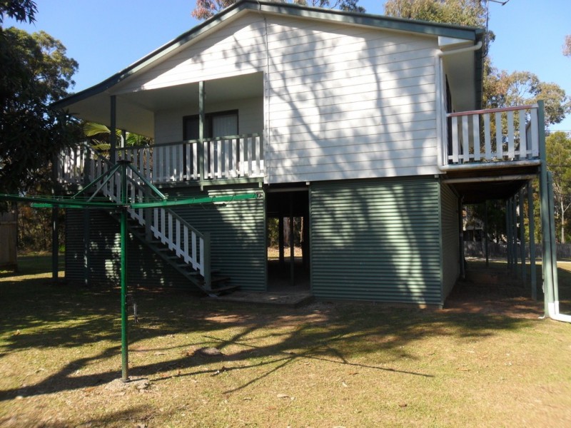 8 Pandora, Macleay Island QLD 4184