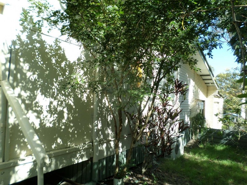 2 – 4 PANAROO STREET, Macleay Island QLD 4184