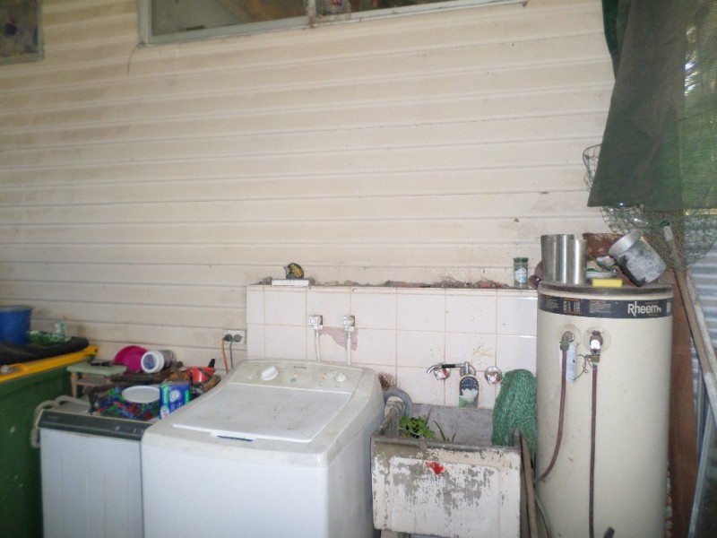 2 – 4 PANAROO STREET, Macleay Island QLD 4184