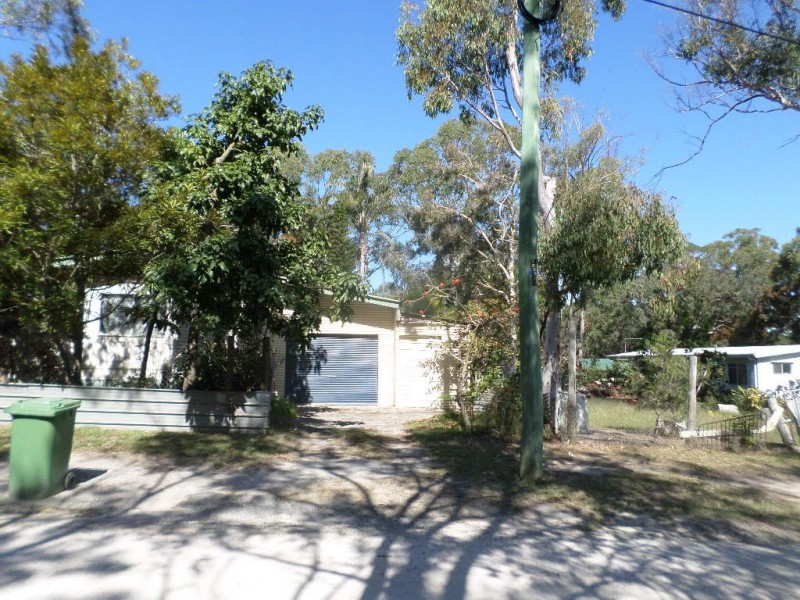 2 – 4 PANAROO STREET, Macleay Island QLD 4184