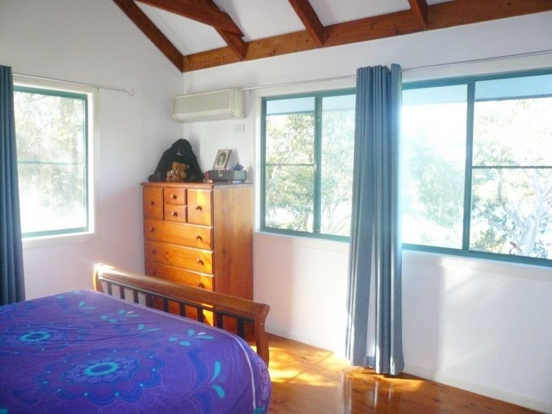 30 Deviot Street, Macleay Island QLD 4184