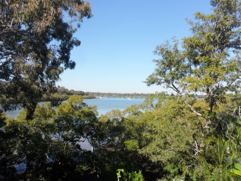 30 Deviot Street, Macleay Island QLD 4184