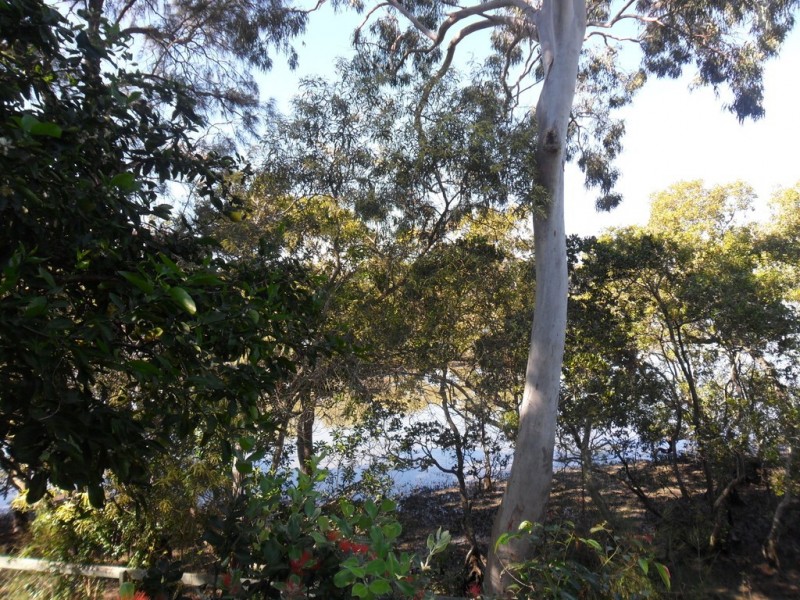 30 Deviot Street, Macleay Island QLD 4184
