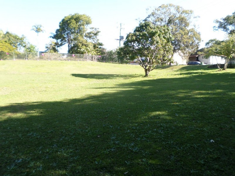 38-40 SCARBOROUGH STREET, Macleay Island QLD 4184