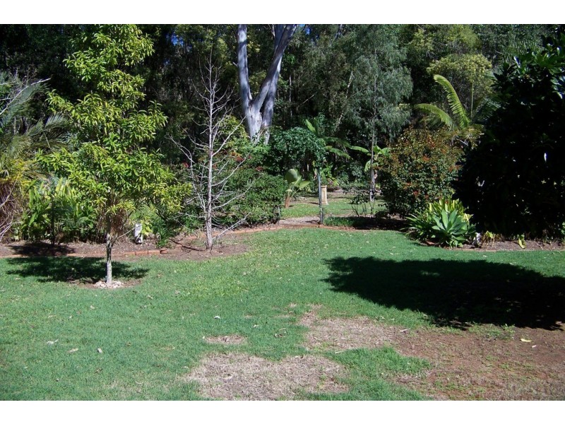 28 Beelong St, Macleay Island QLD 4184