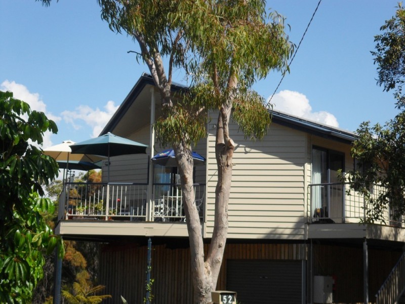 52 Eastbourne Terrace, Macleay Island QLD 4184