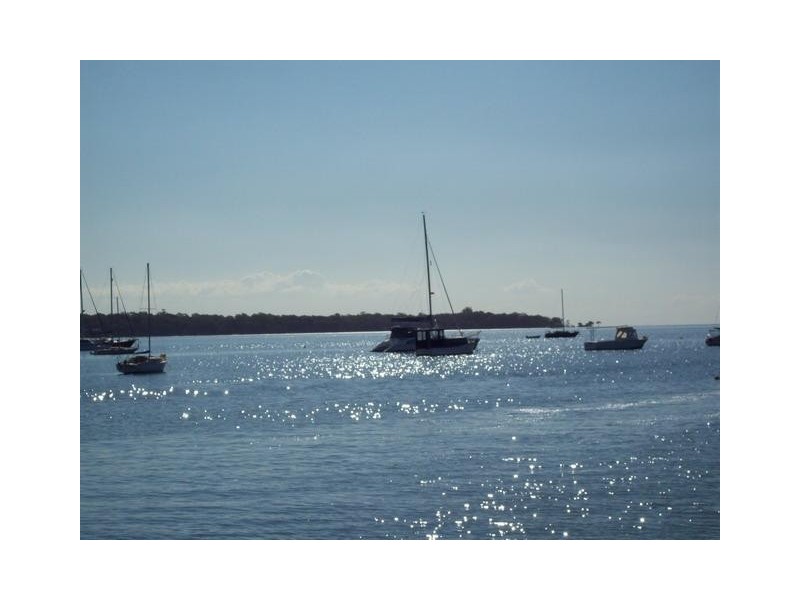 52 Eastbourne Terrace, Macleay Island QLD 4184