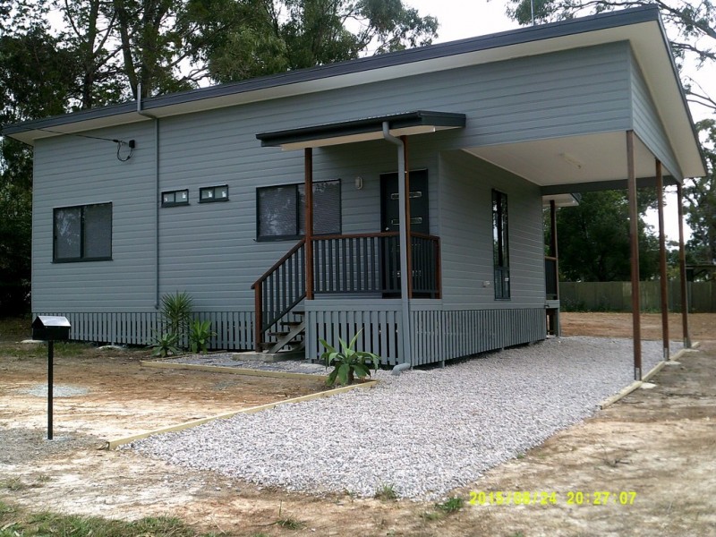 65 Francis St, Macleay Island QLD 4184