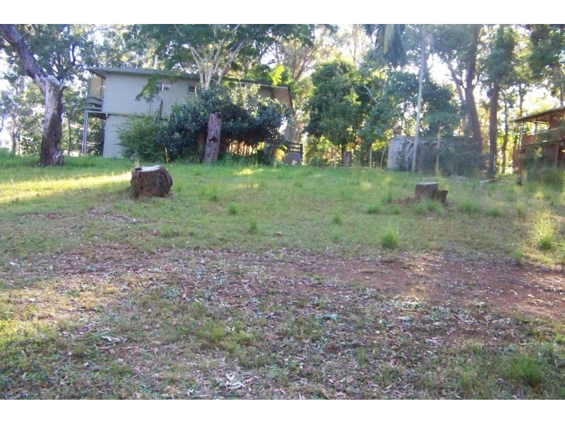 10 PARANKA ST, Lamb Island QLD 4184
