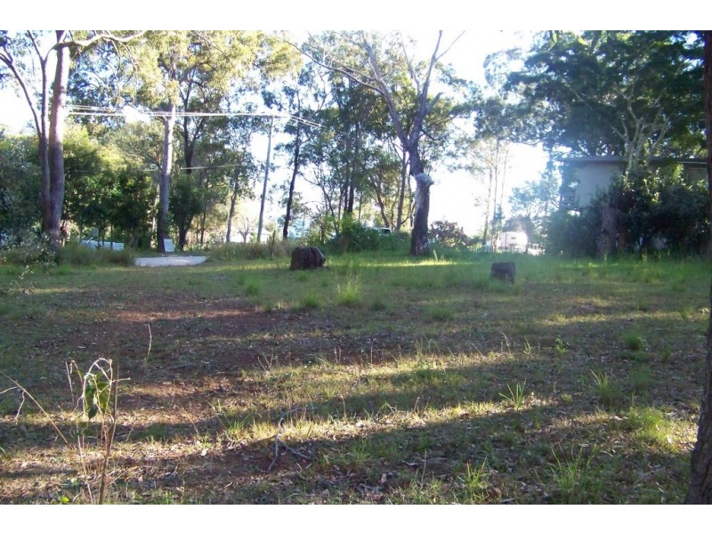 10 PARANKA ST, Lamb Island QLD 4184