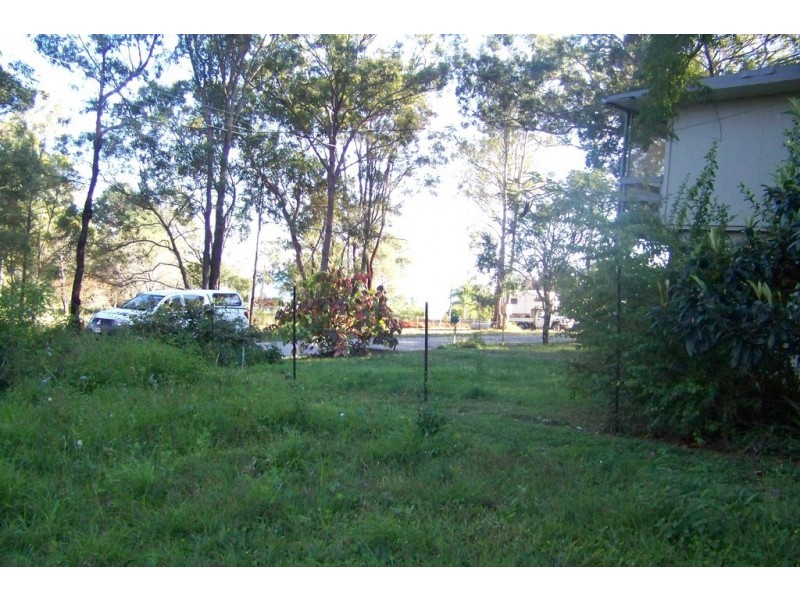 10 PARANKA ST, Lamb Island QLD 4184