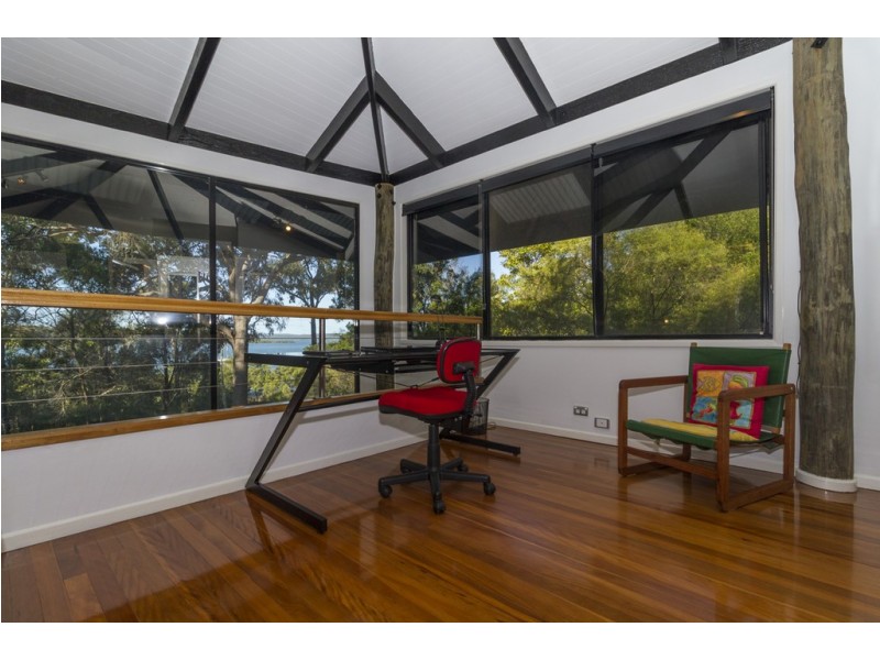 20 The Esplanade, Karragarra Island QLD 4184