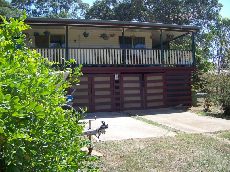 18 Granadilla Street, Macleay Island QLD 4184