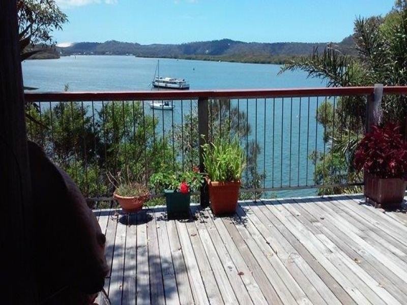 12 Schooner Street, Russell Island QLD 4184