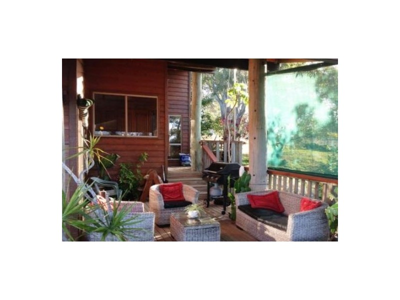 12 Schooner Street, Russell Island QLD 4184