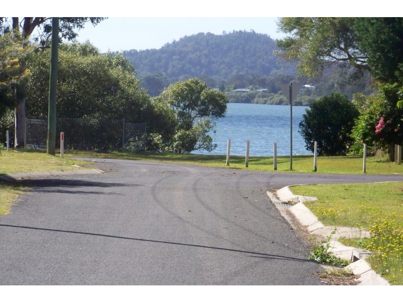 25 PAULA PDE, Lamb Island QLD 4184
