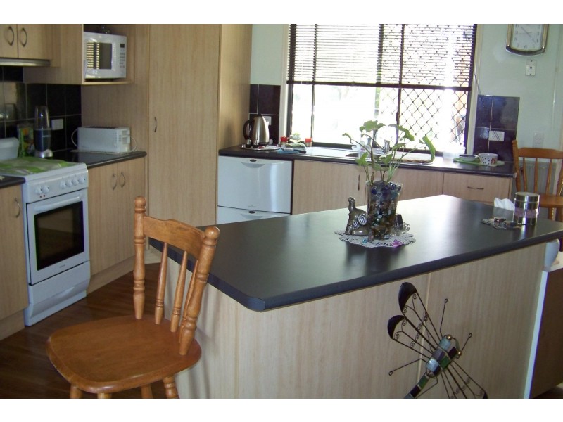 97 to 99 High Central Rd, Macleay Island QLD 4184
