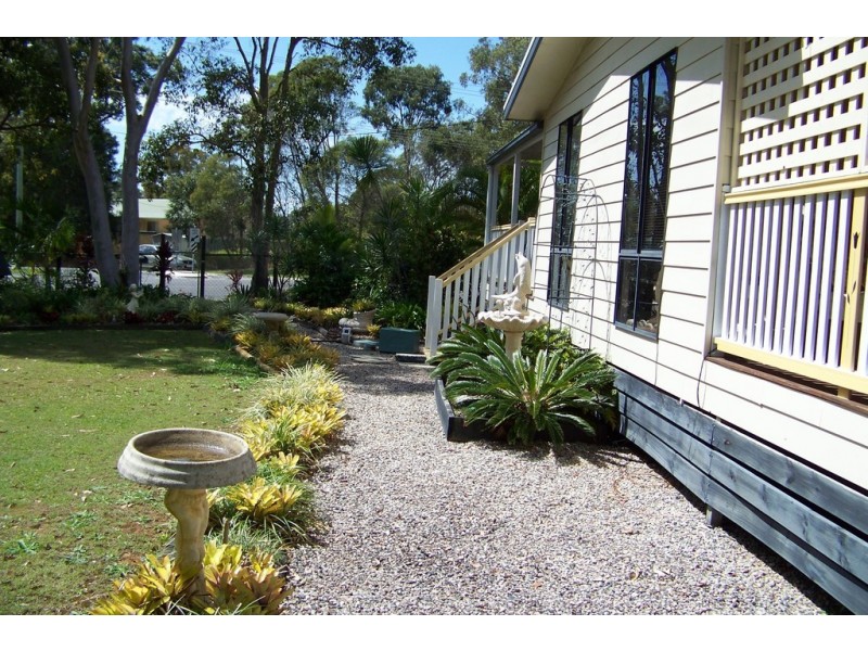 97 to 99 High Central Rd, Macleay Island QLD 4184