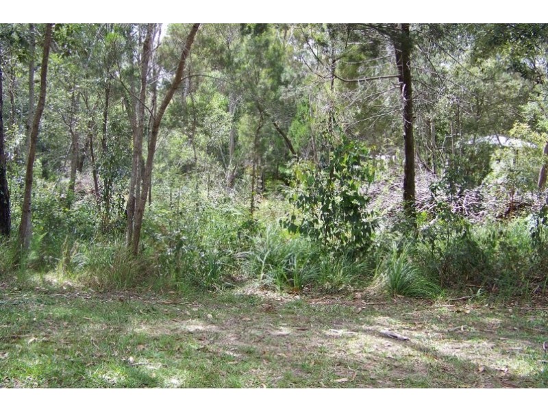 14-16 Dinjerra St, Macleay Island QLD 4184