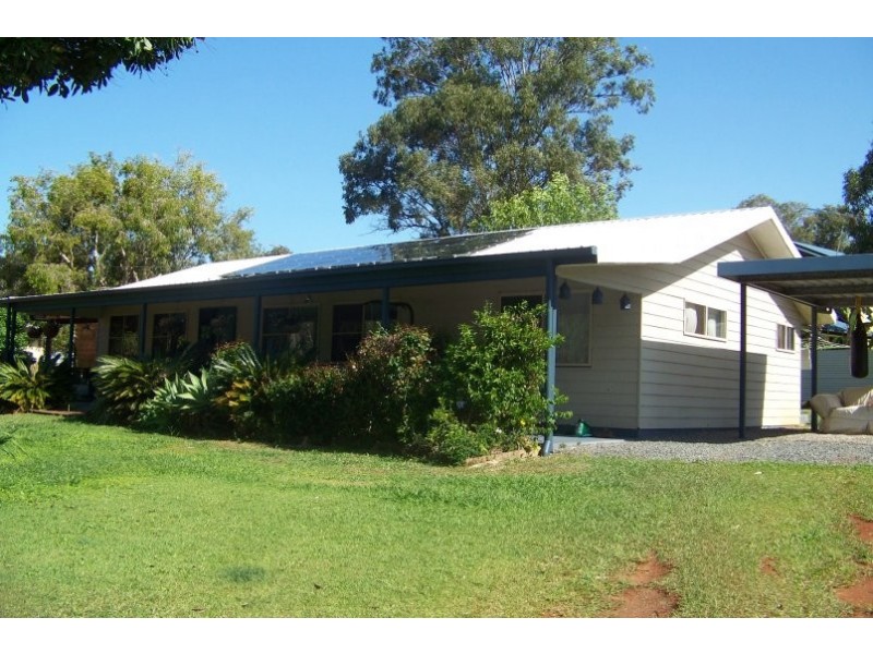 6-8 Donald St, Macleay Island QLD 4184